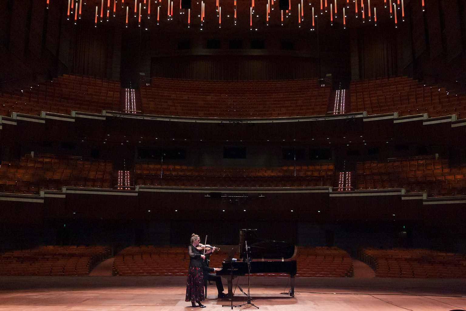 Review | Sophie Rowell + Kristian Chong light up Hamer Hall